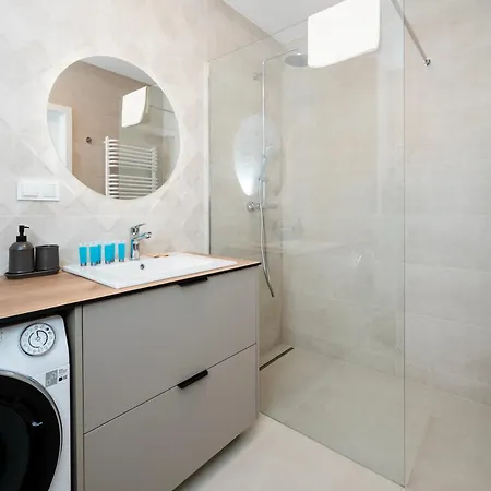 Widzewska Prime By Bookinghost * Łódź