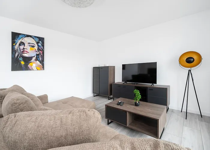 Widzewska Prime By Bookinghost Λοτζ