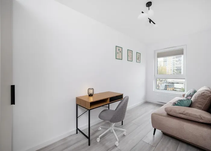 Widzewska Prime By Bookinghost * Λοτζ